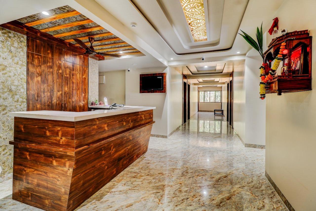 Hotel Apratim Lodging & Boarding Ulhāsnagar Dış mekan fotoğraf