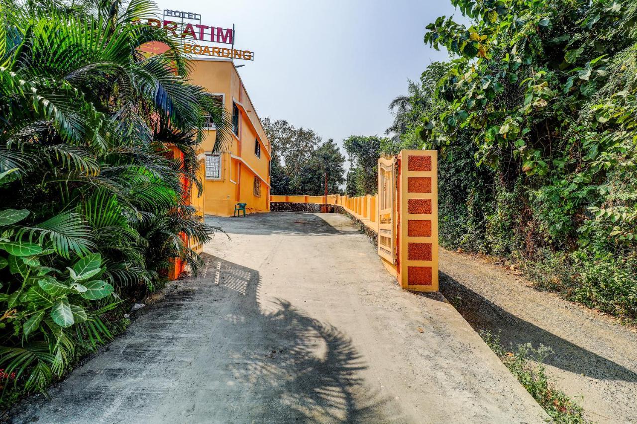 Hotel Apratim Lodging & Boarding Ulhāsnagar Dış mekan fotoğraf