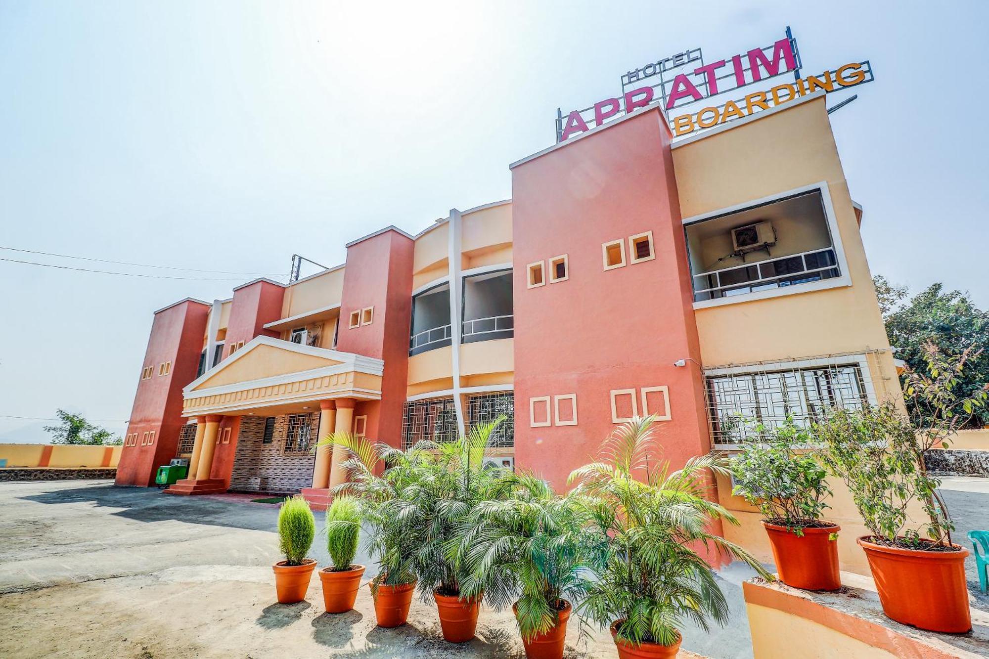 Hotel Apratim Lodging & Boarding Ulhāsnagar Dış mekan fotoğraf